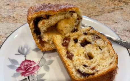 cranberry apple pecan kolach