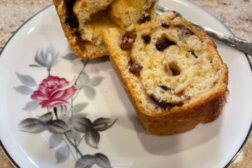 cranberry apple pecan kolach